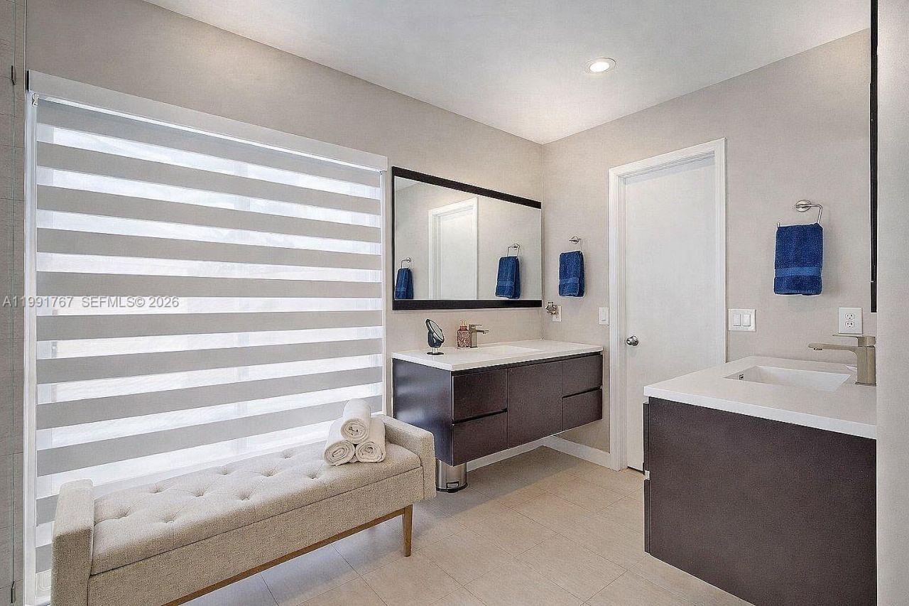 15382 SW 153rd St , Miami, FL 33187 Photo