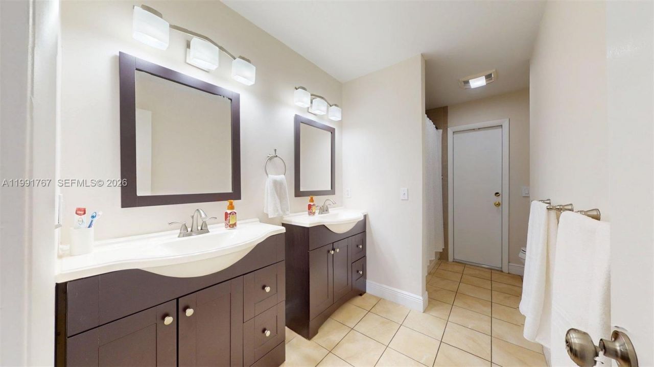 15382 SW 153rd St , Miami, FL 33187 Photo