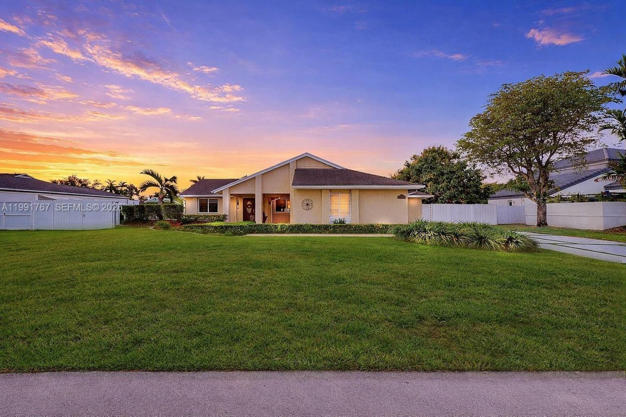 15382 SW 153rd St , Miami, FL 33187 Photo