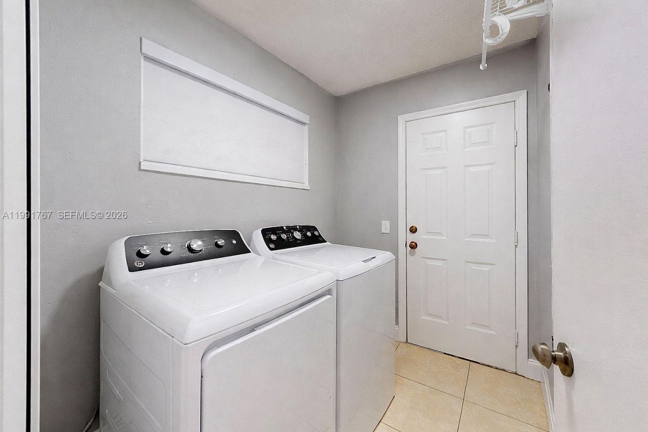 15382 SW 153rd St , Miami, FL 33187 Photo