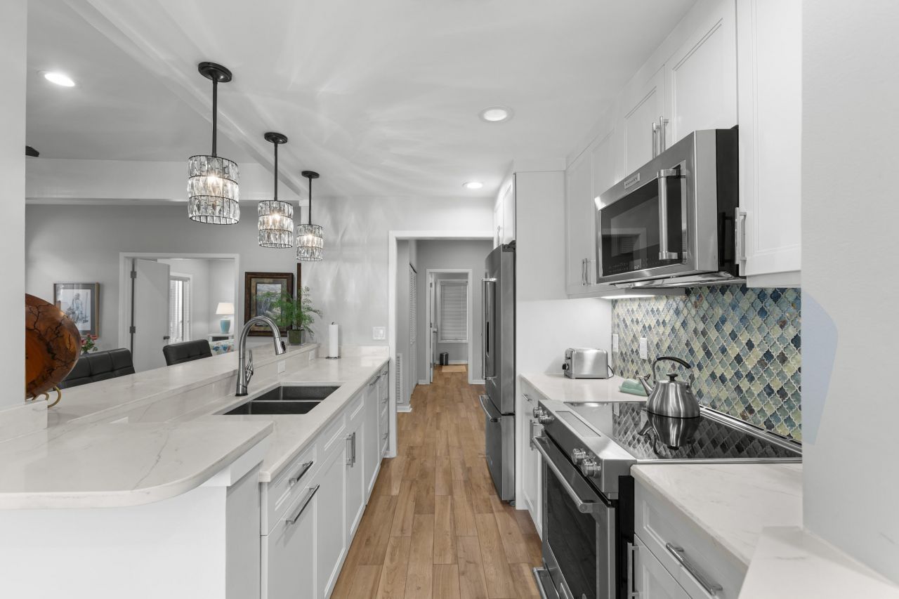 3014 Ocean Winds Drive Photo 22