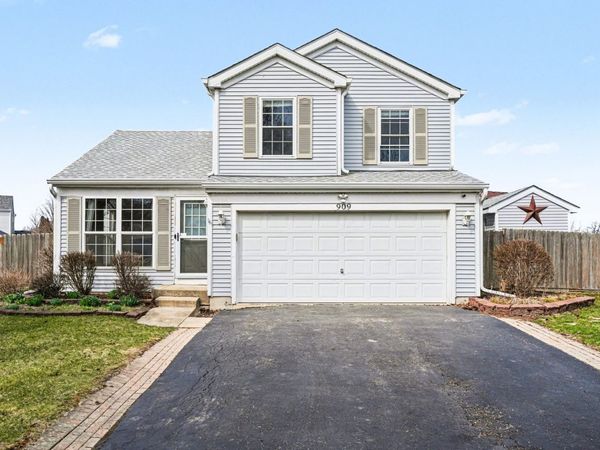 909 Mission Boulevard , Joliet, IL 60436