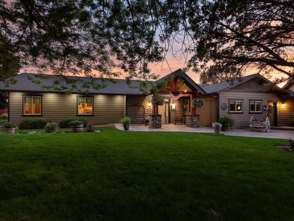 4101 NW 21st Street, Redmond, OR 97756