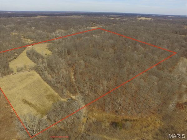 000 E 1800 E, St Elmo, IL 62249