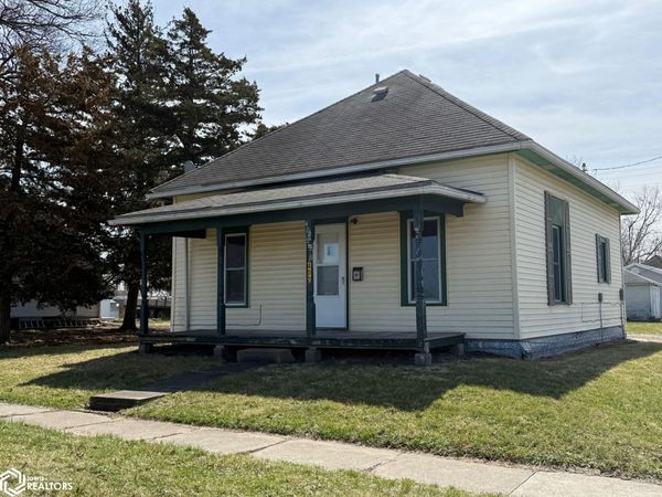 402 E Franklin Street, Bloomfield, IA 52537