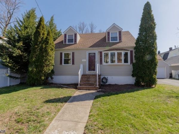 214 Maple St, Garwood, NJ 07027