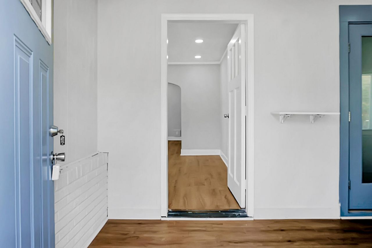 2135 Dorchester Road Photo 13