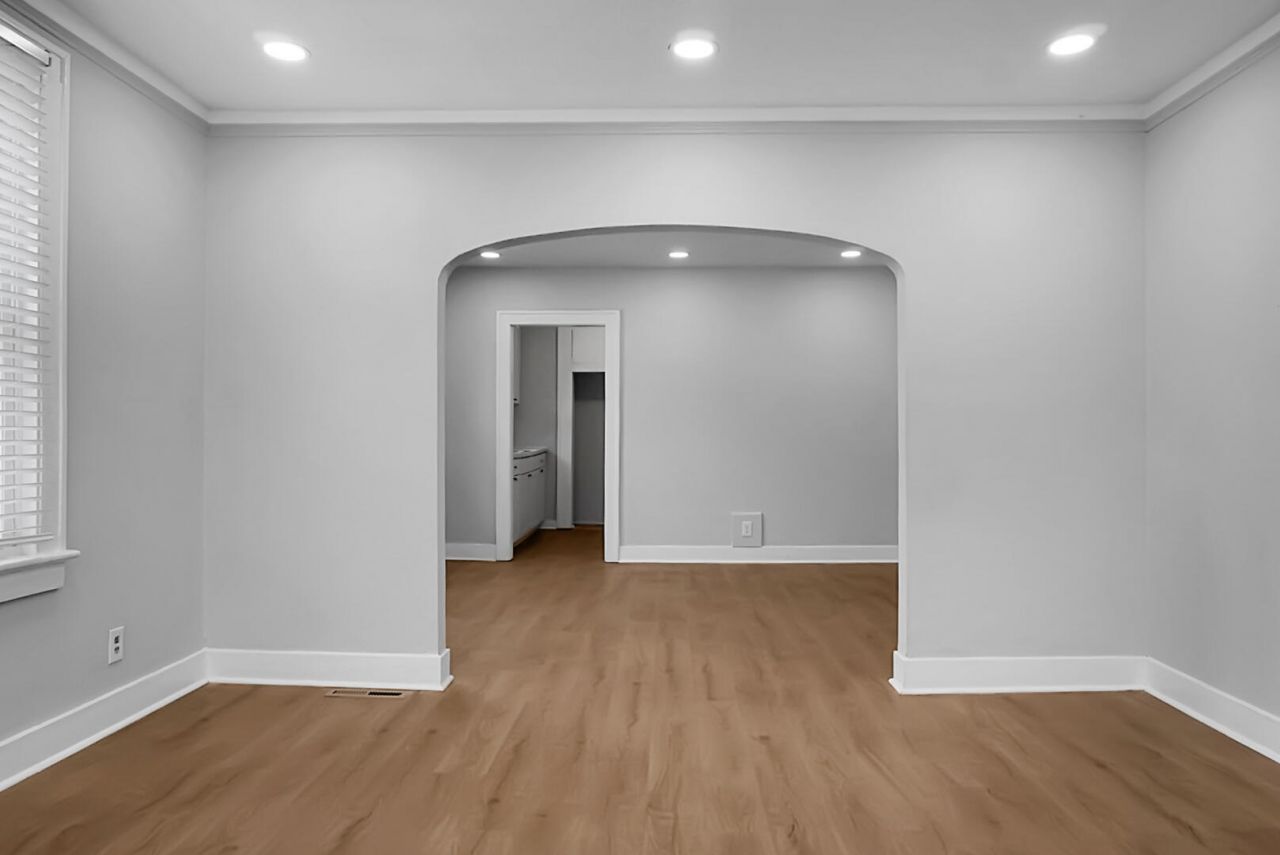 2135 Dorchester Road Photo 21