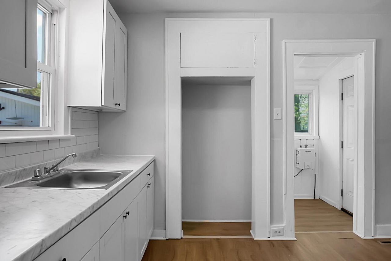 2135 Dorchester Road Photo 27