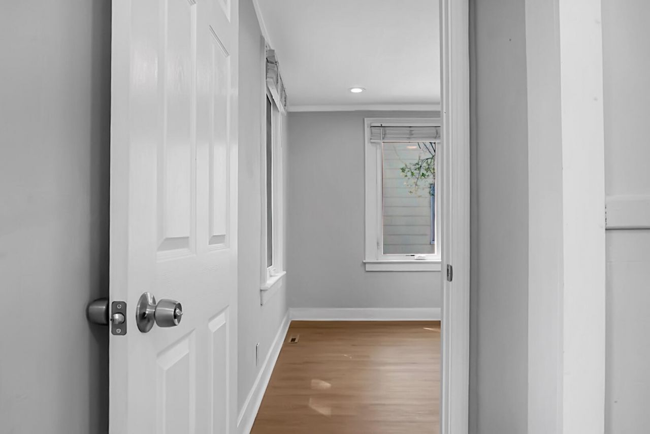 2135 Dorchester Road Photo 29