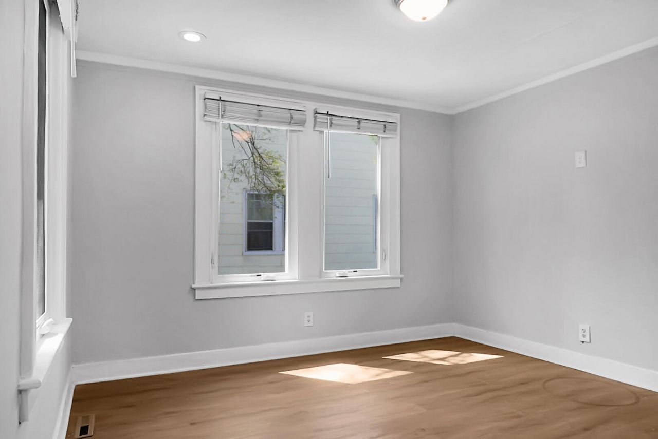 2135 Dorchester Road Photo 30