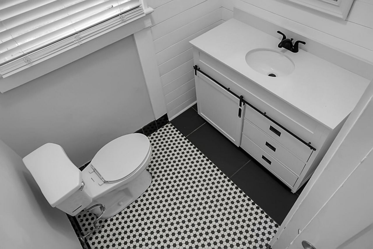 2135 Dorchester Road Photo 39