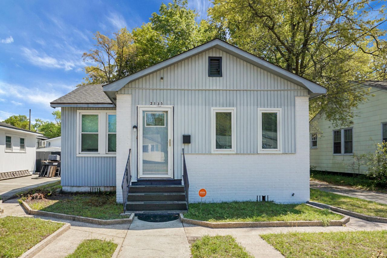 2135 Dorchester Road Photo 8