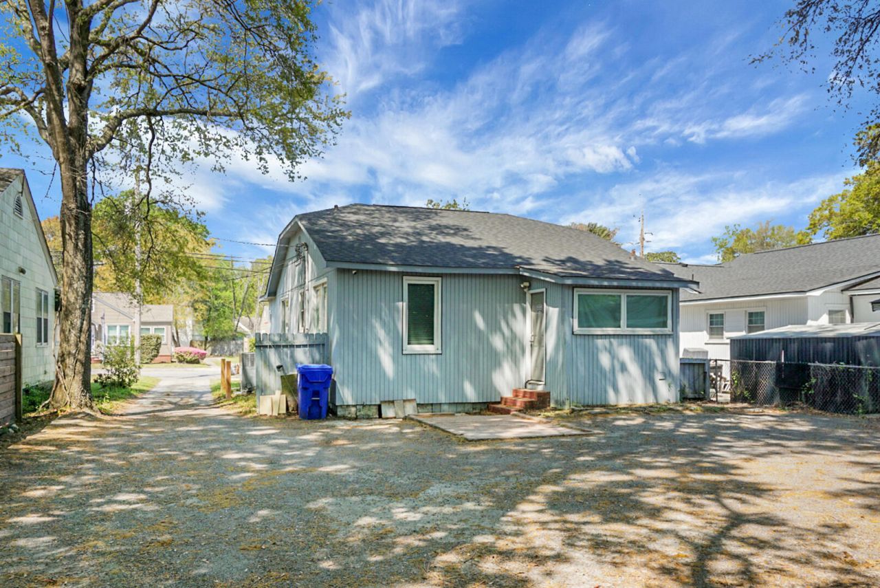 2135 Dorchester Road Photo 9