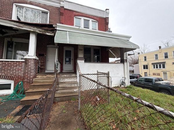 800 W 11TH STREET , CHESTER, PA 19013