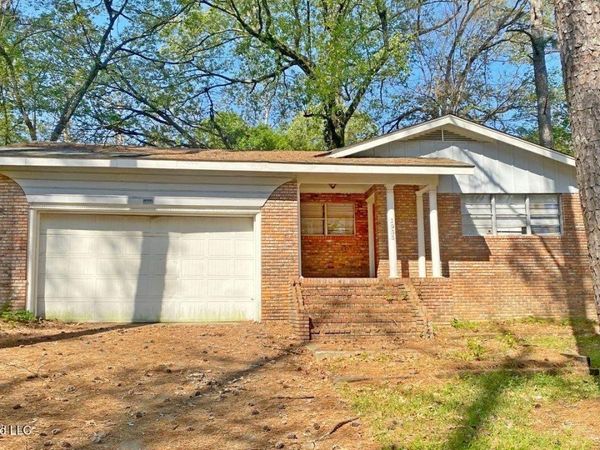 1955 Ventura Drive, Jackson, MS 39204