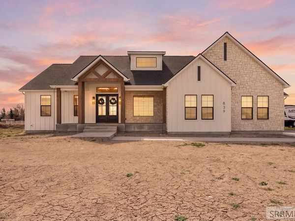 839 E 1560 N, SHELLEY, ID 83274