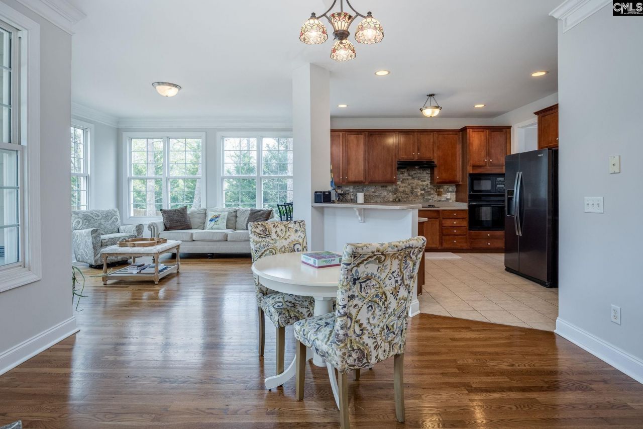 9 N Woodburn Lane Photo 13