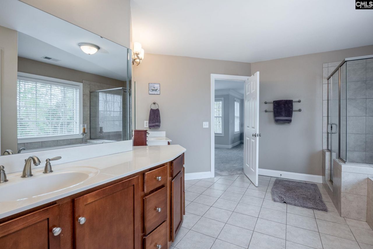 9 N Woodburn Lane Photo 21