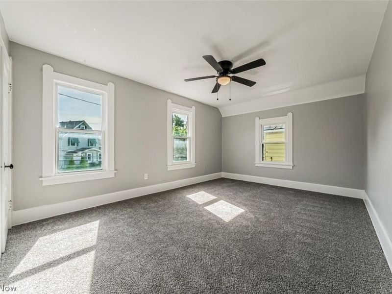 703 E River Street, Elyria, OH 44035 Photo 12