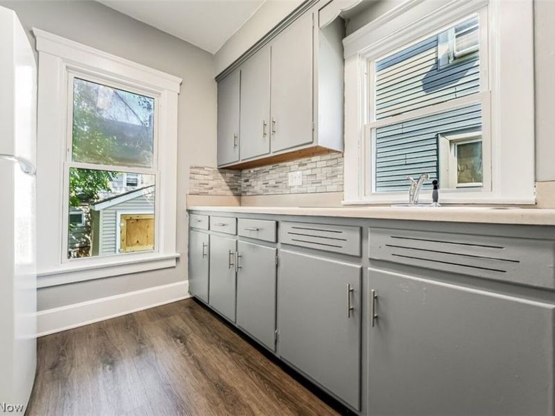 703 E River Street, Elyria, OH 44035 Photo 19