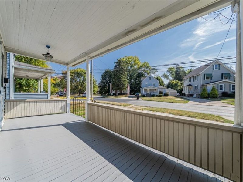 703 E River Street, Elyria, OH 44035 Photo 3