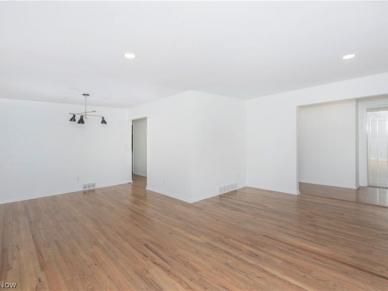 657 Lander Drive, Highland Heights, OH 44143 Photo 14