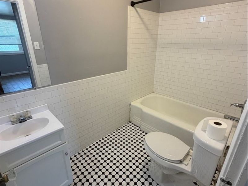 310 Vine Street, Unit 4, Salem, OH 44460 Photo 12