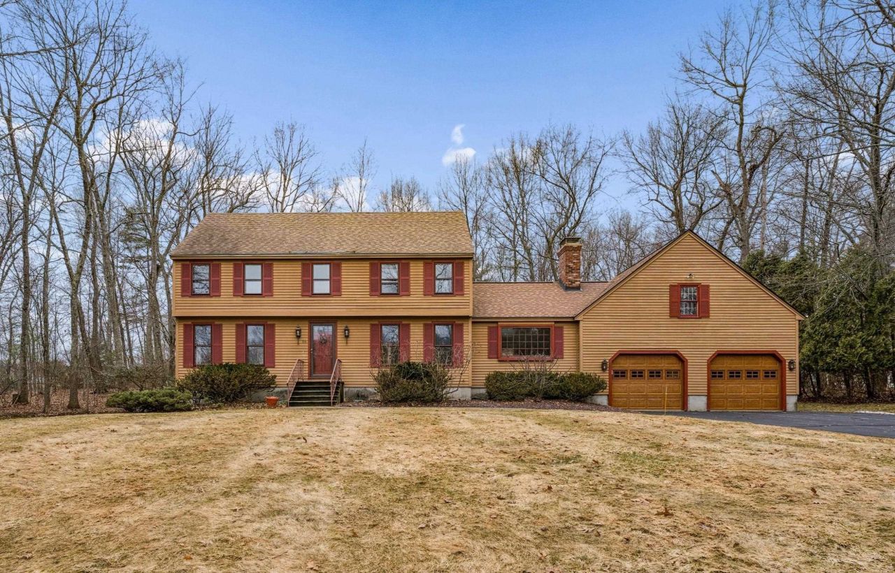 18 Gervaise Drive, Derry, NH 03038 Main Photo