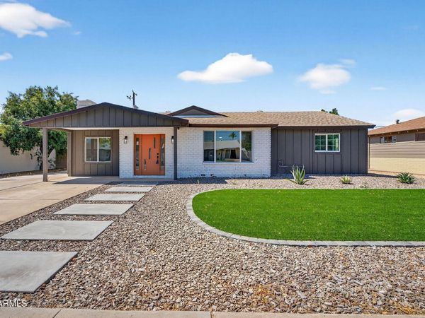 5724 N 13TH Place, Phoenix, AZ 85014