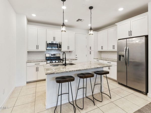 4077 S SABRINA Drive, Unit 109, Chandler, AZ 85248