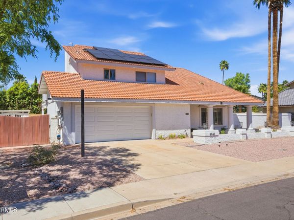 8542 N Farview Drive, Scottsdale, AZ 85258