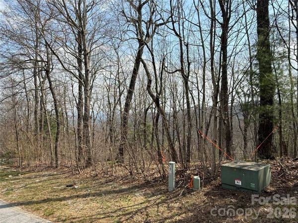 108 Fawncrest Court , Flat Rock, NC 28731