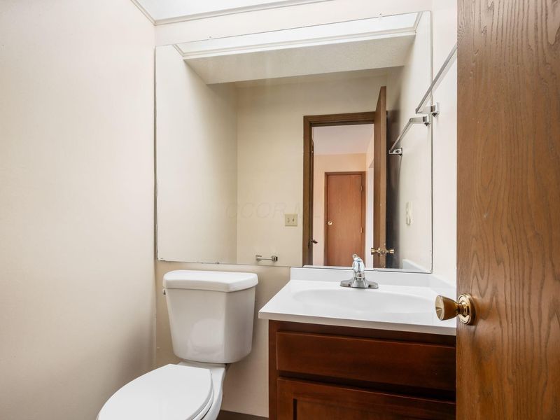 2391 Bethel Road , Columbus, OH 43220 Photo 11