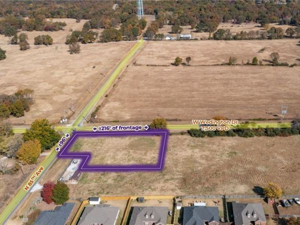 W Wedington Drive , Fayetteville, AR 72704