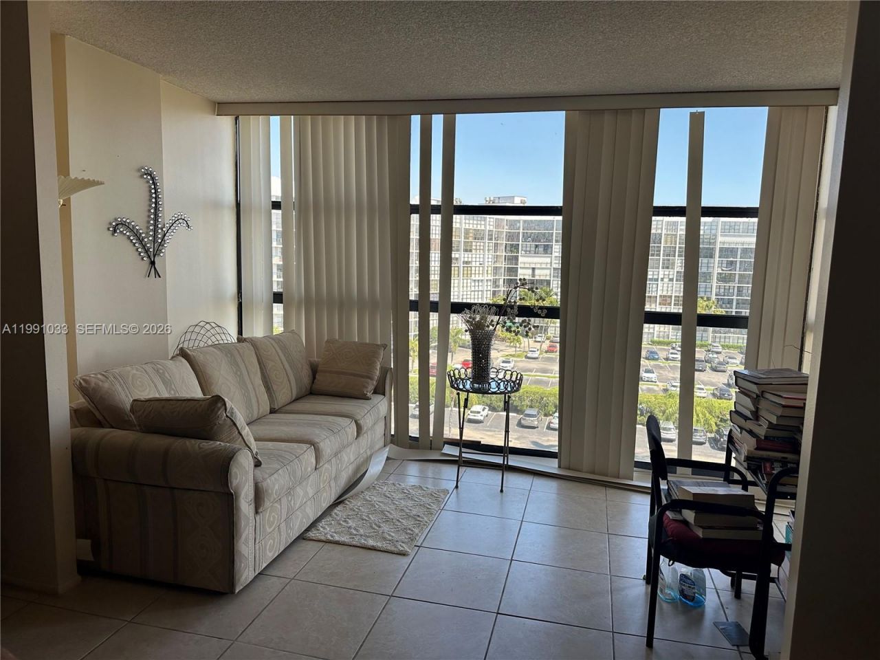 600 Parkview Dr , Unit 717, Hallandale Beach, FL 33009 Photo