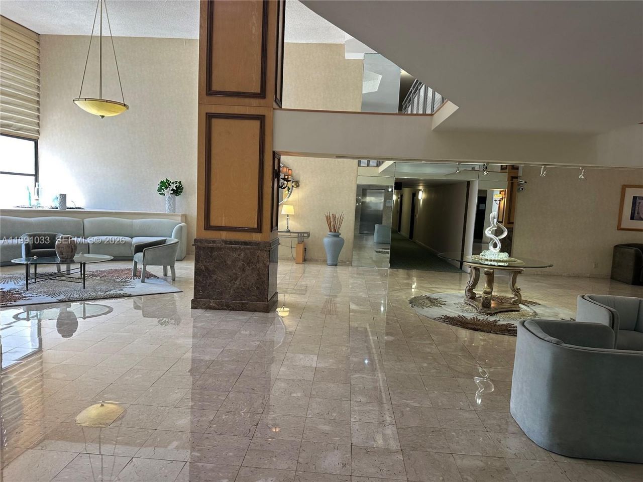 600 Parkview Dr , Unit 717, Hallandale Beach, FL 33009 Photo