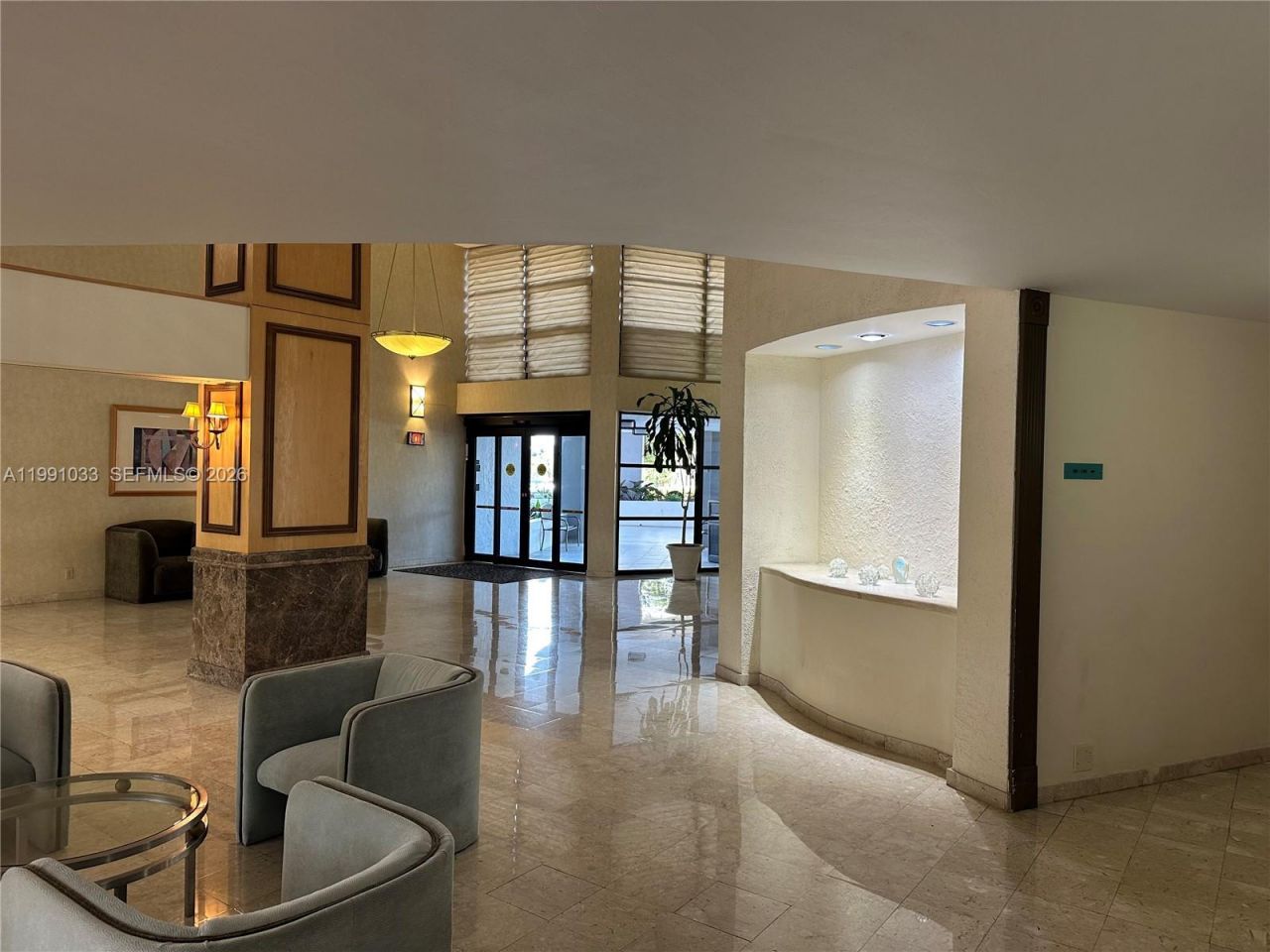 600 Parkview Dr , Unit 717, Hallandale Beach, FL 33009 Photo