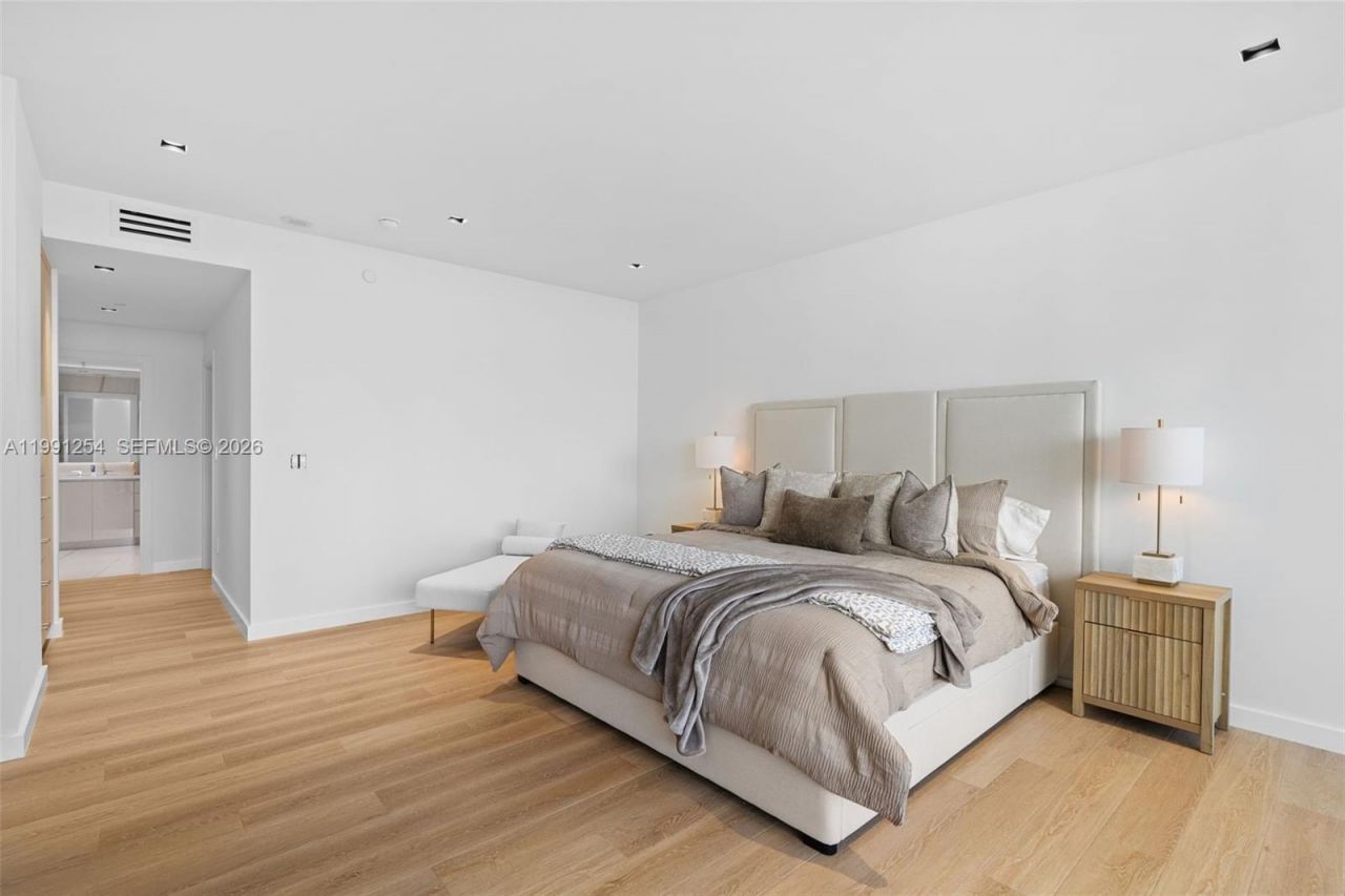 9601 Collins Ave, Unit 808, Bal Harbour, FL 33154 Photo