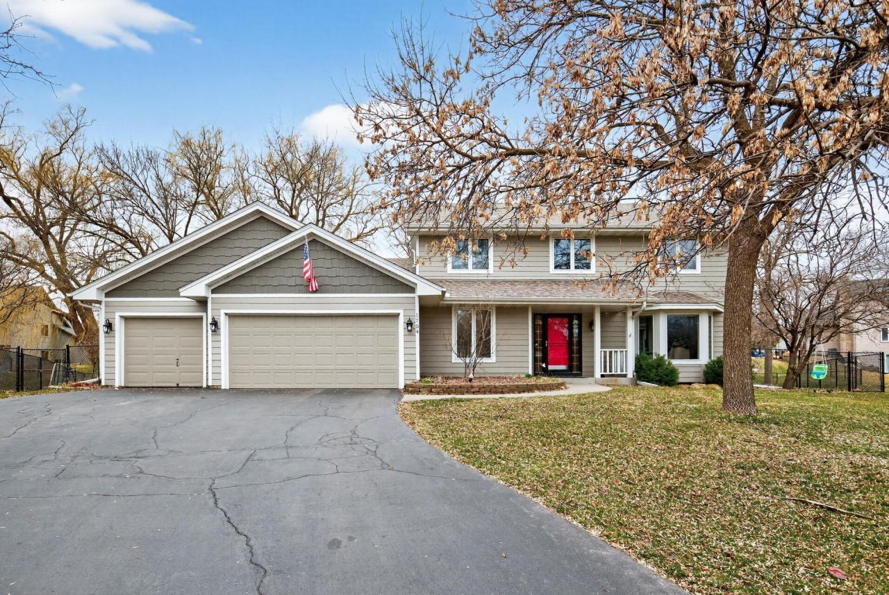1704 Sunrise Court, Burnsville, MN 55306 Main Photo