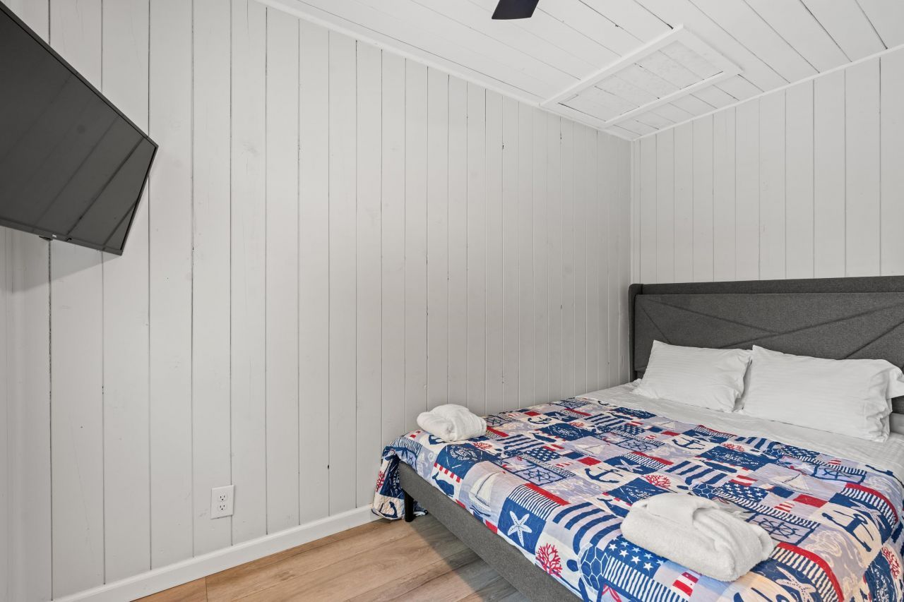 214 2nd Ave. S Photo 12