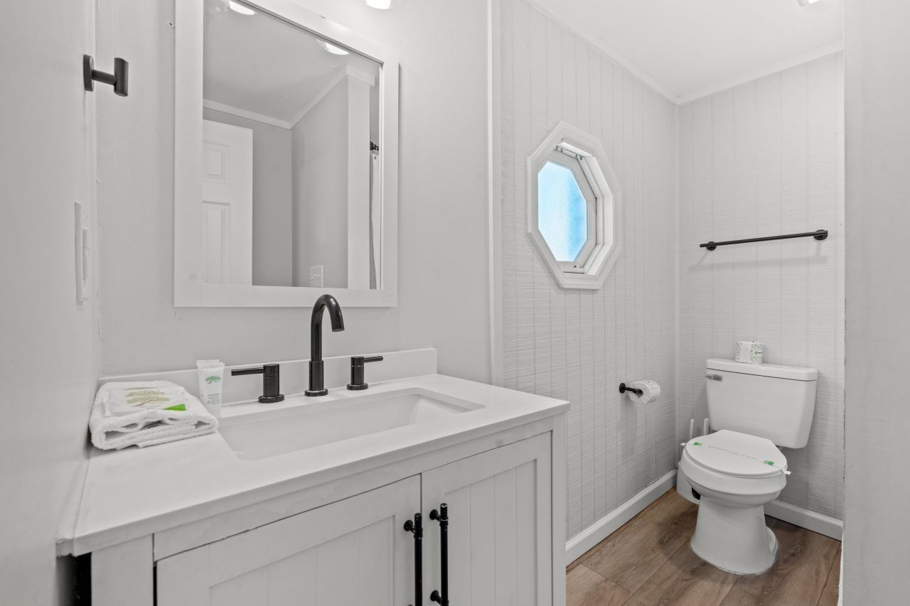 214 2nd Ave. S Photo 15