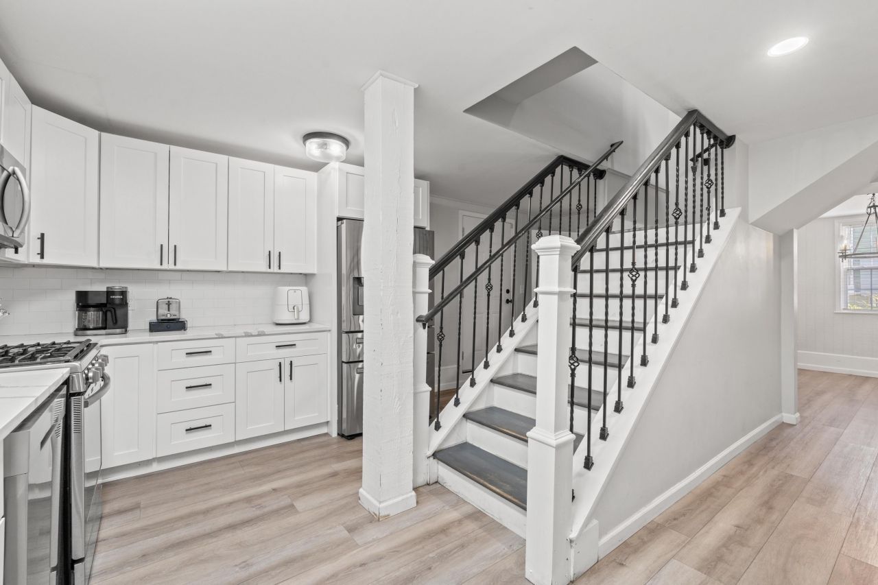 214 2nd Ave. S Photo 21