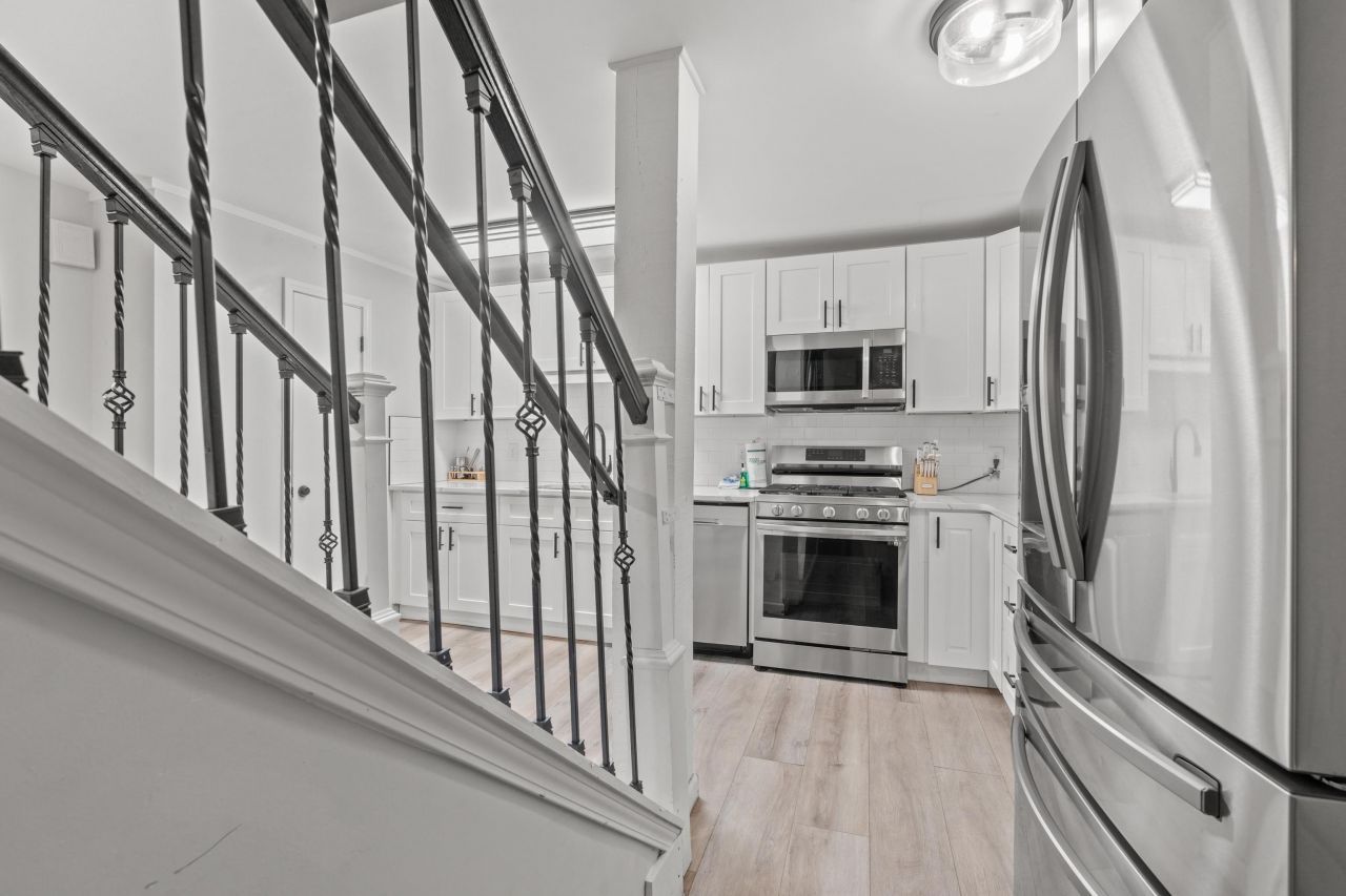 214 2nd Ave. S Photo 23