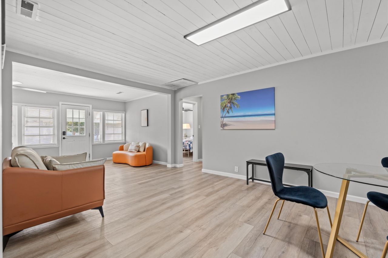 214 2nd Ave. S Photo 6