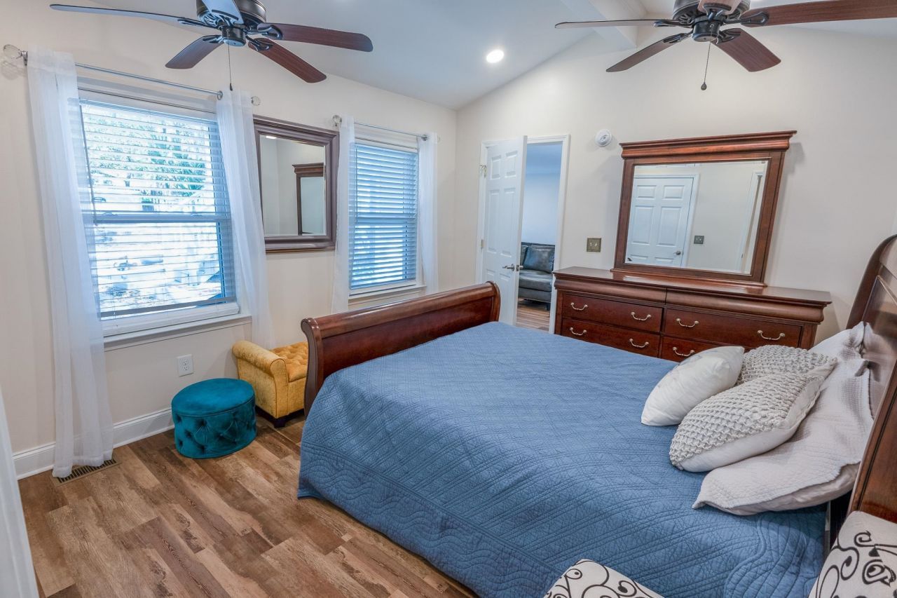 9700 Kings Rd. Photo 16