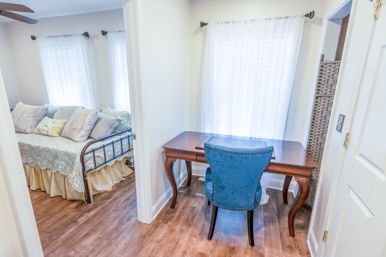 9700 Kings Rd. Photo 18