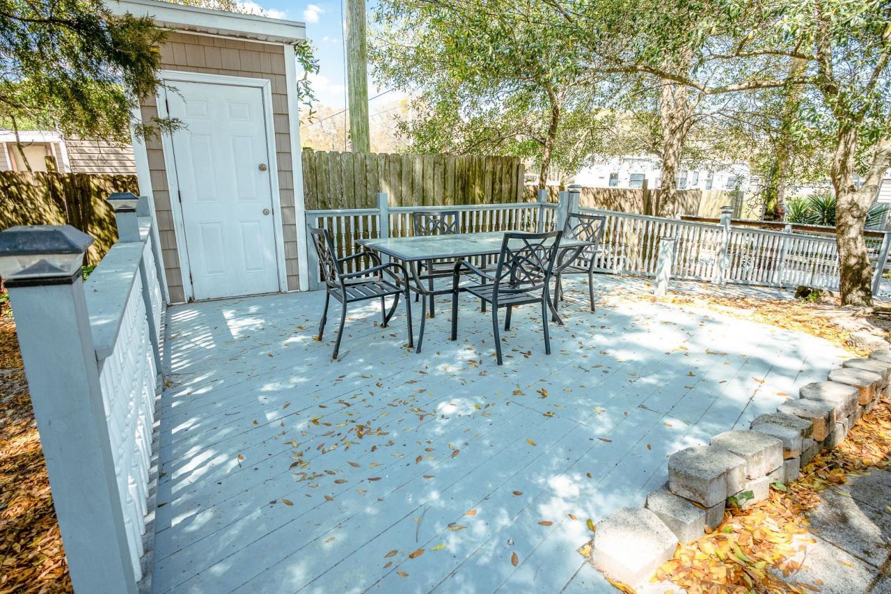 9700 Kings Rd. Photo 34