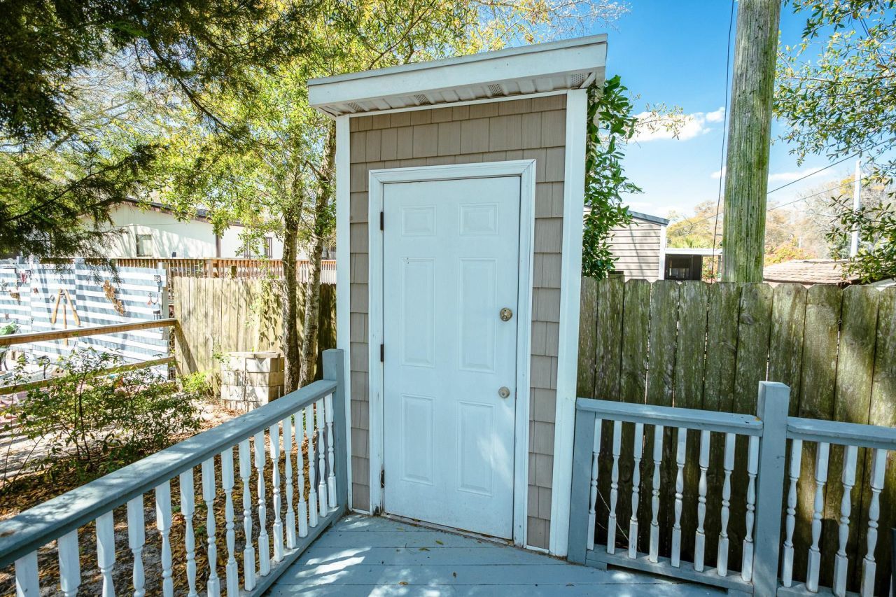 9700 Kings Rd. Photo 35