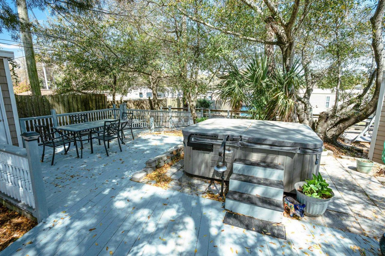 9700 Kings Rd. Photo 36